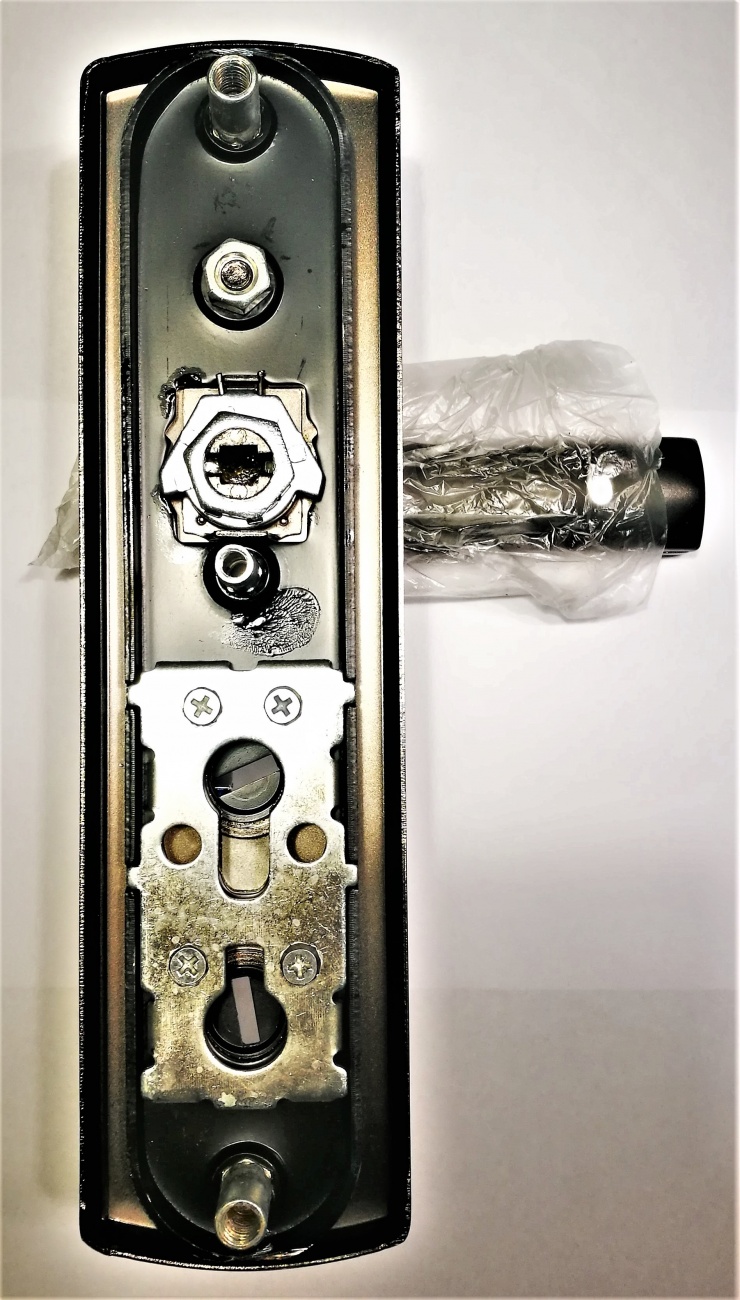 Ручки Master-lock ML-300 Quatro левосторонние (комплект)